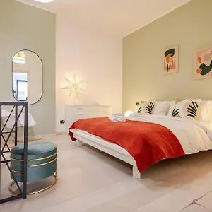 https://loft-in-the-green-navigli-milan-center.italymilanhotels.net
