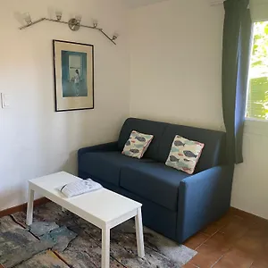 https://lou-mazet.fr-provencehotel.com